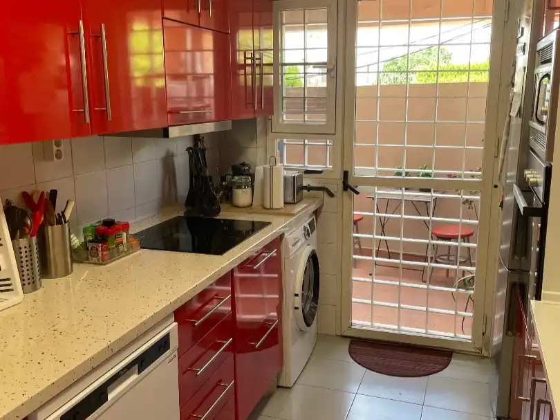Kitchen of Flat for sale in  Sevilla Capital  with Air Conditioner