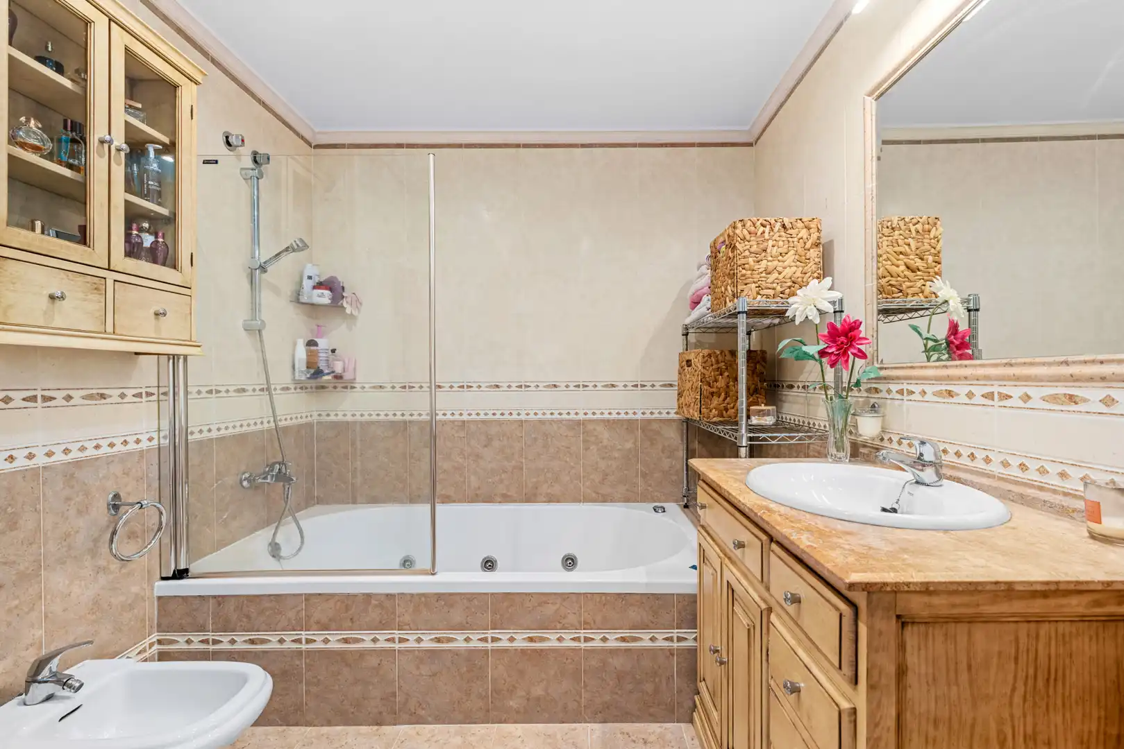Baño de Ático en venta en Estepona con Aire acondicionado, Terraza y Trastero