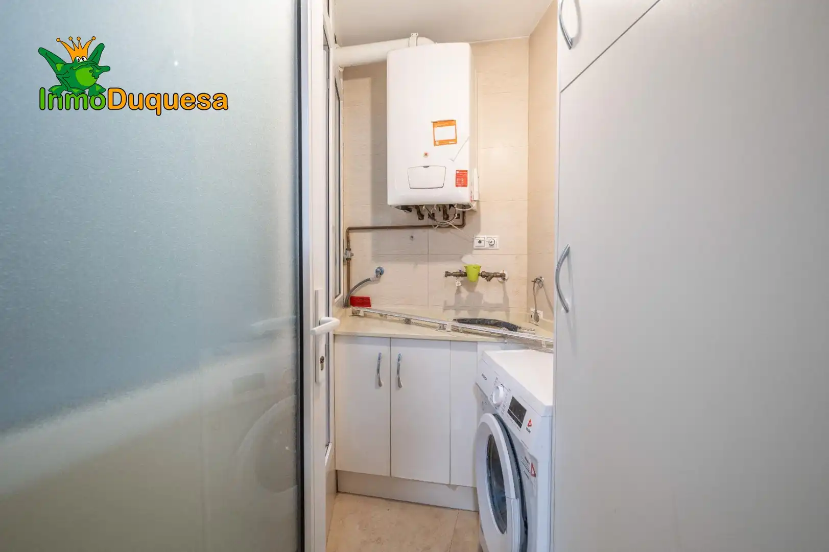 Kitchen of Flat for sale in Granada  with Air Conditioner and Heating