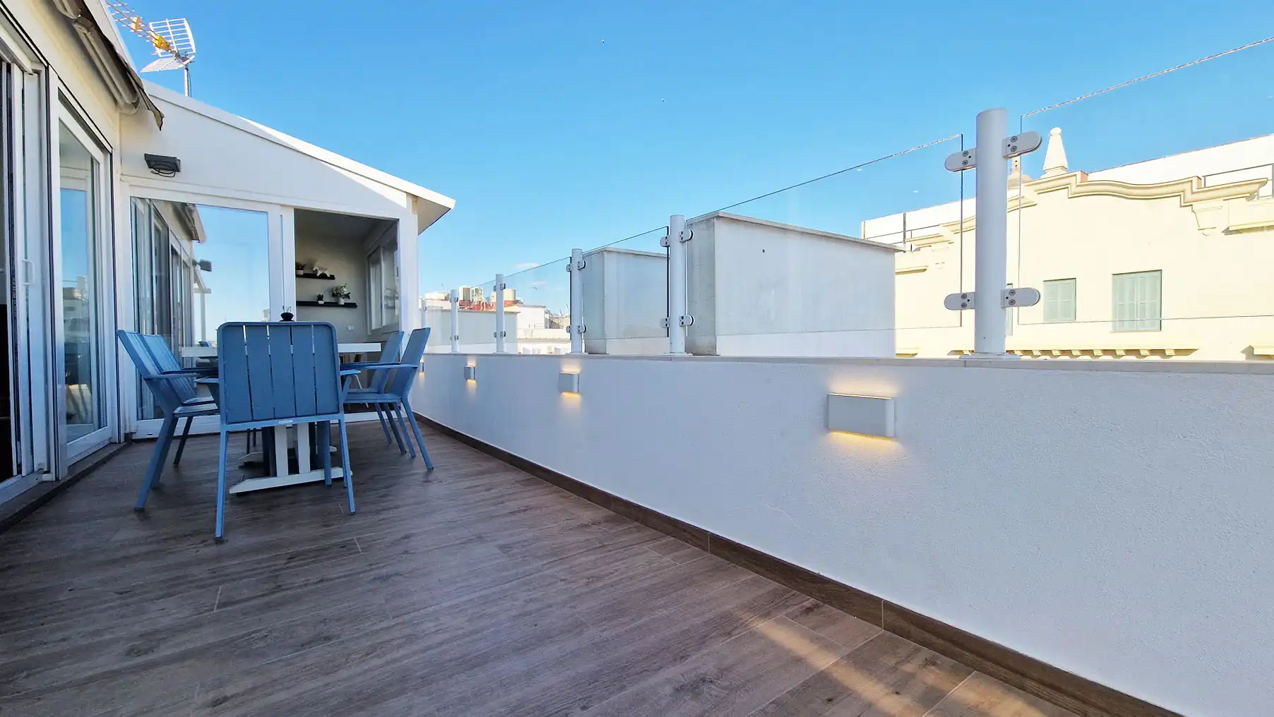 Terrasse von Dachboden zum Verkauf in Málaga mit Klimaanlage, Terrasse und Möbliert