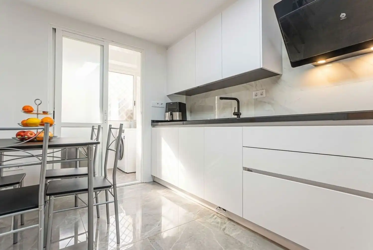 Cocina de Dúplex en venta en Rincón de la Victoria con Aire acondicionado, Terraza y Trastero