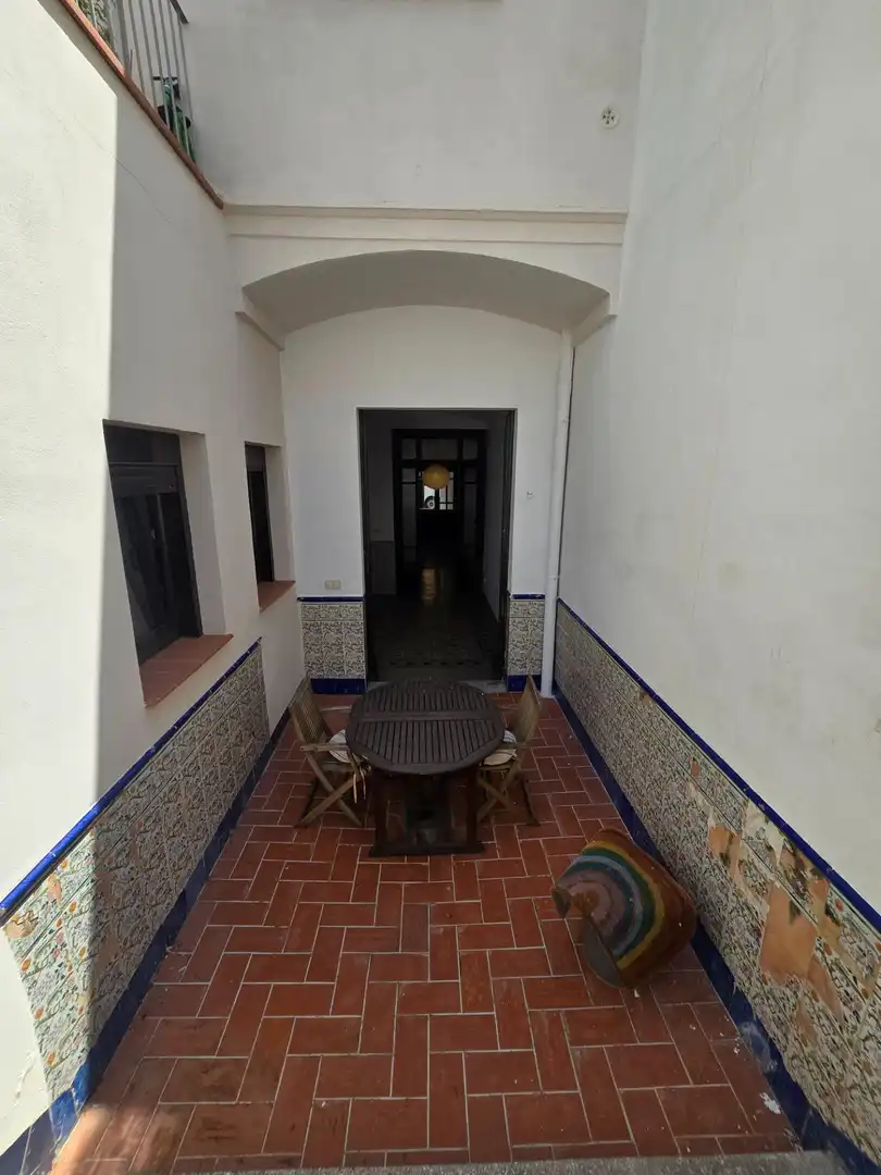Planta baja de alquiler en El Masnou con Aire acondicionado, Calefacción y Jardín privado