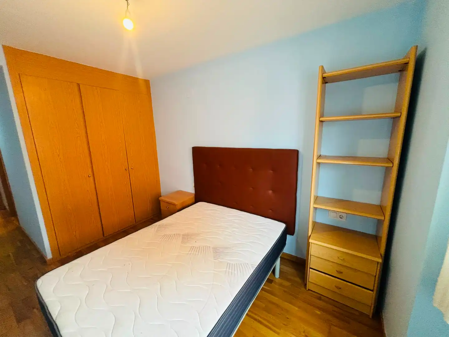 Habitación de Piso en venta en Barbastro con Aire acondicionado, Calefacción y Parquet