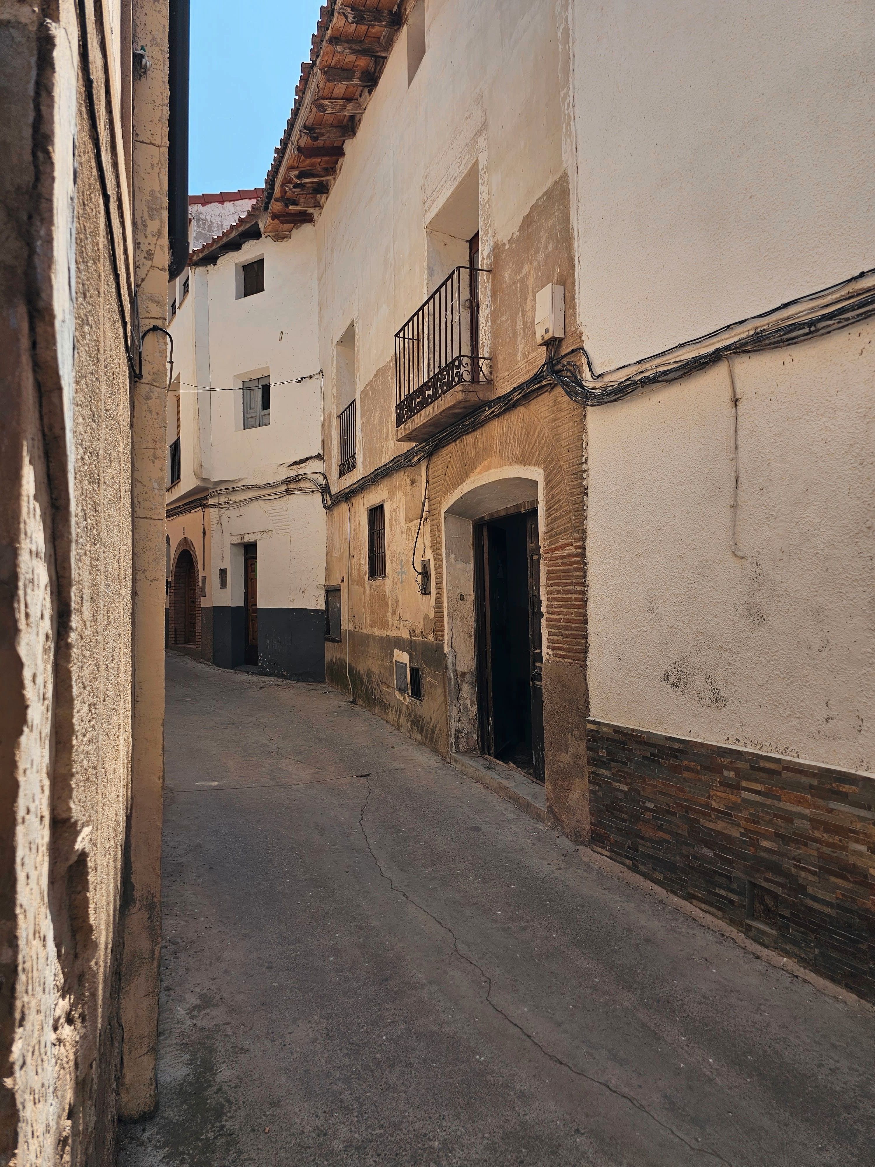 Vista exterior de Casa o xalet en venda en Maluenda amb Jardí privat i Balcó