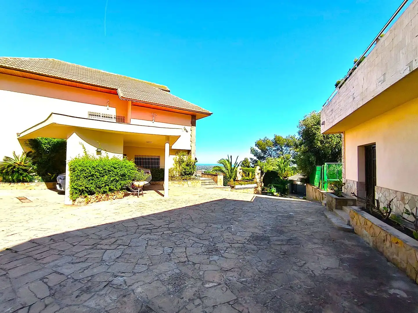 Exterior view of Houses for sale in Castelldefels  with Heating, Private garden and Terrace