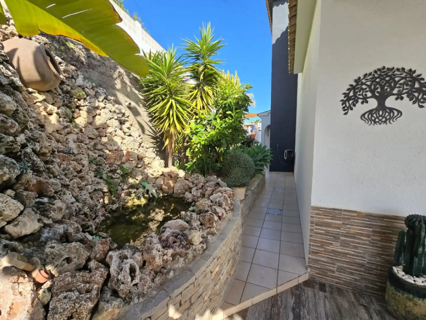 Vista exterior de Casa o chalet en venta en Calpe / Calp con Aire acondicionado, Calefacción y Jardín privado