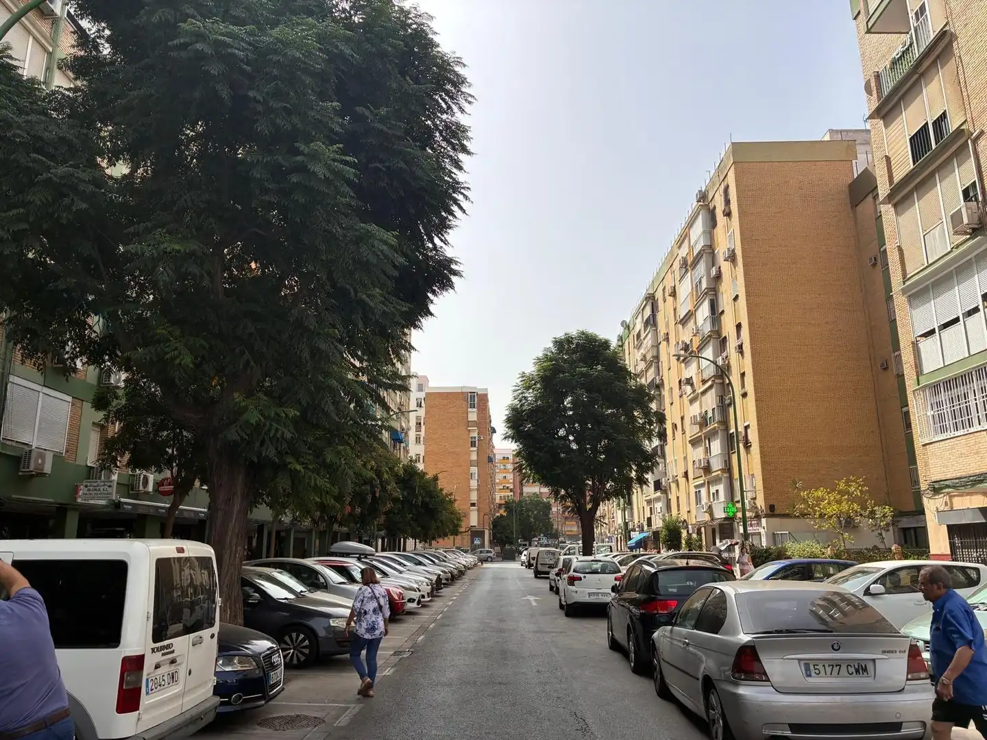 Vista exterior de Local en venta en Sevilla