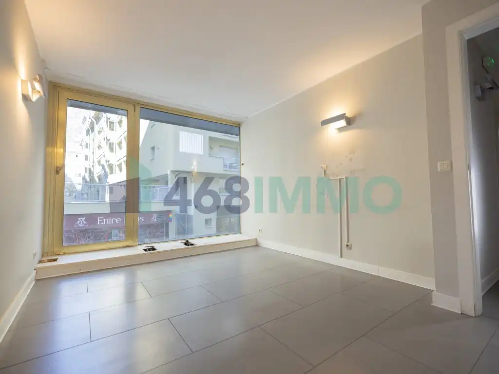 Büro mit Aufzug zur Miete in Carrer Bonaventura Armengol, 18-22, imagen 6