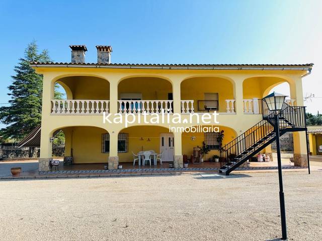 Casa-chalet en Venta en Agullent