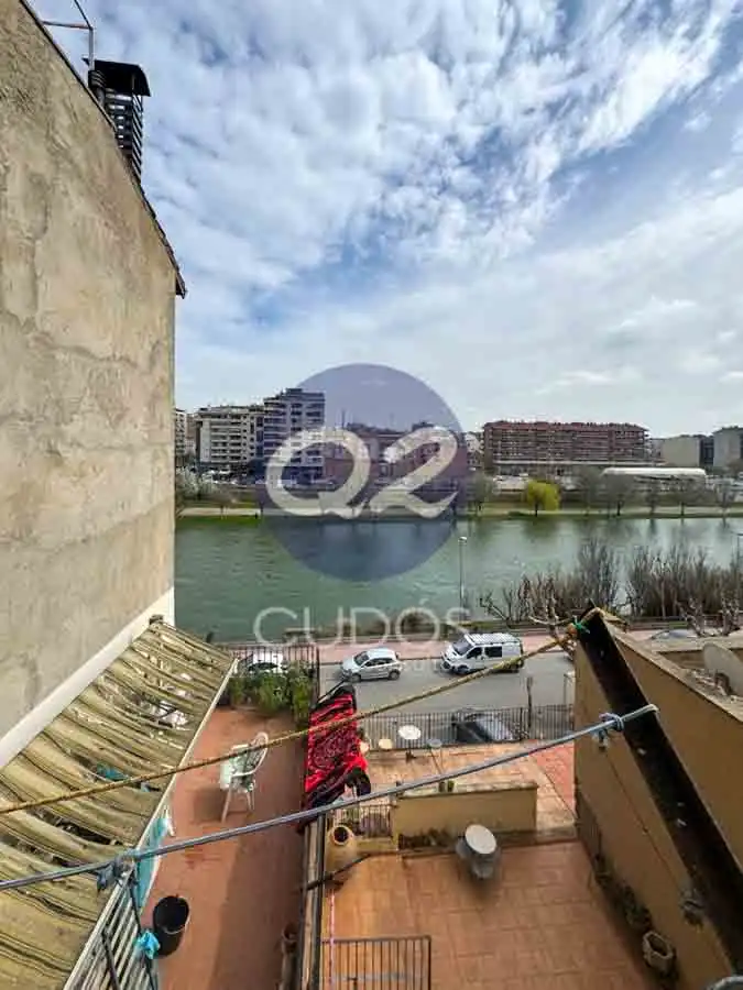 Außenansicht von Dachboden zum Verkauf in Balaguer mit Terrasse und Möbliert