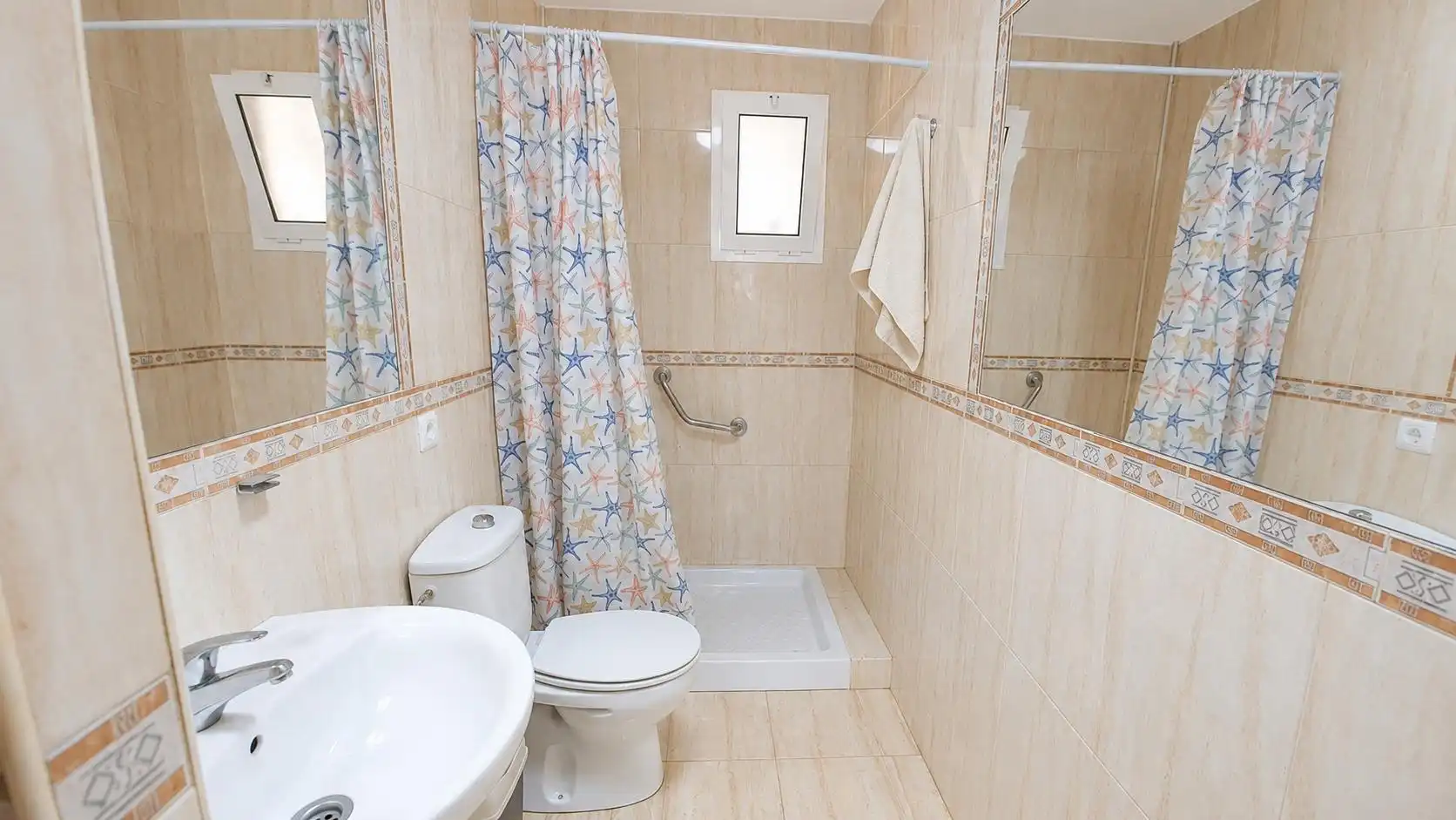 Bathroom of Flat for sale in Telde  with Storage room