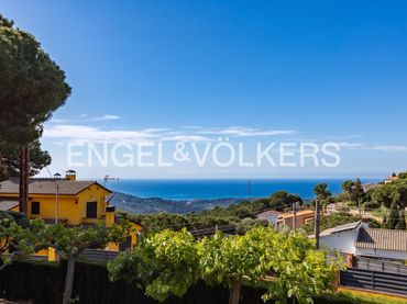 Maison avec balcon à vendre à Sant Cebrià de Vallalta