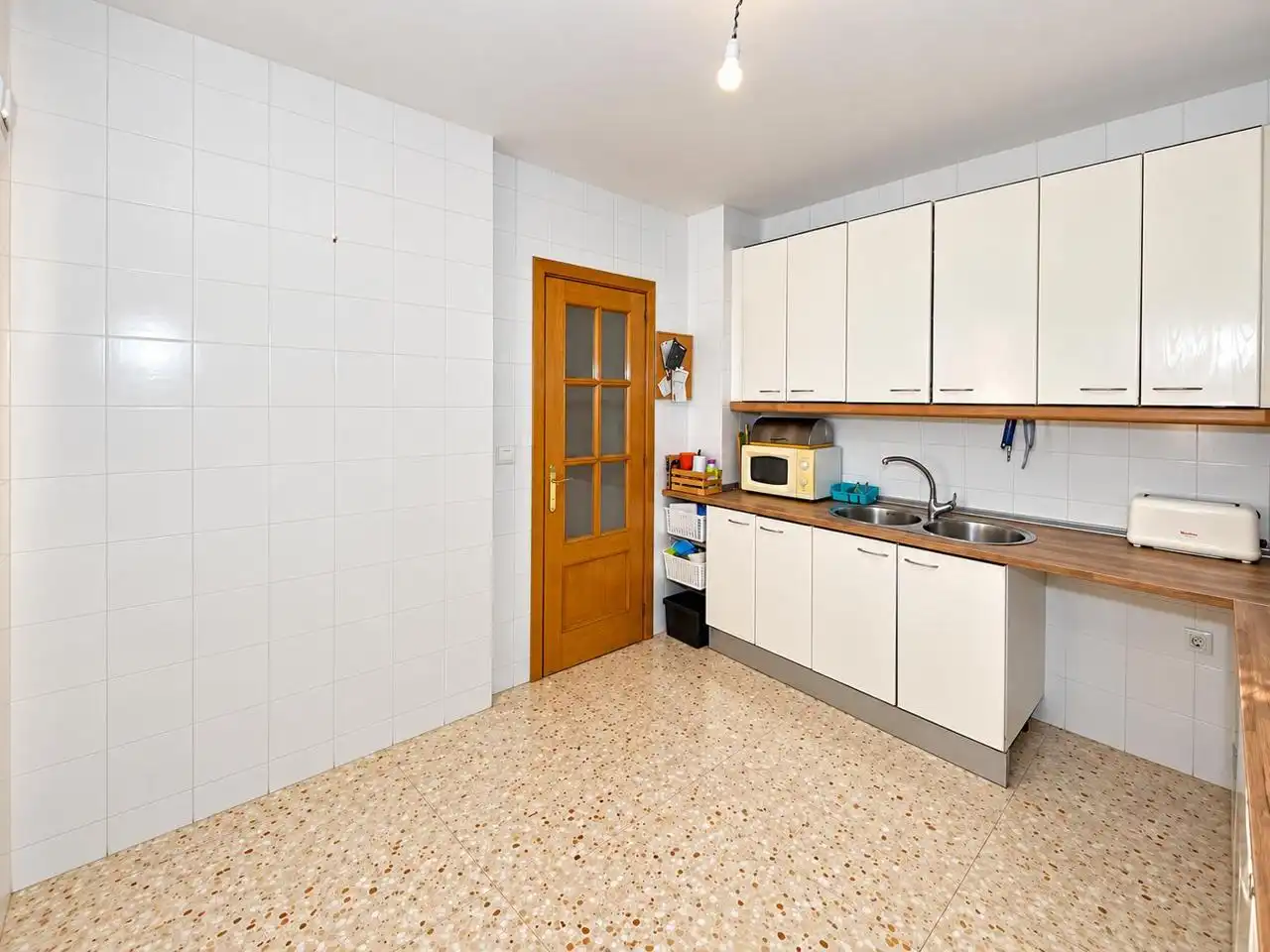Cuina de Casa o xalet en venda en San Pedro de Mérida amb Aire condicionat i Terrassa