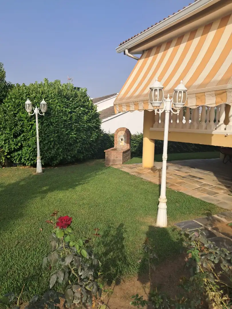 Chalet con piscina en venta en Urbanización Gran Chaparral 2, imagen 3