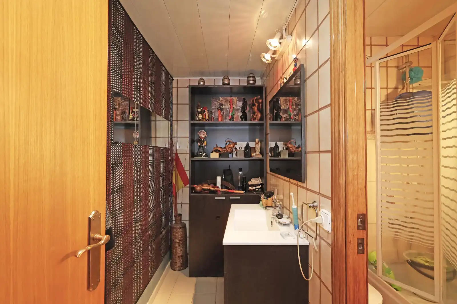 Baño de Piso en venta en L'Hospitalet de Llobregat con Balcón