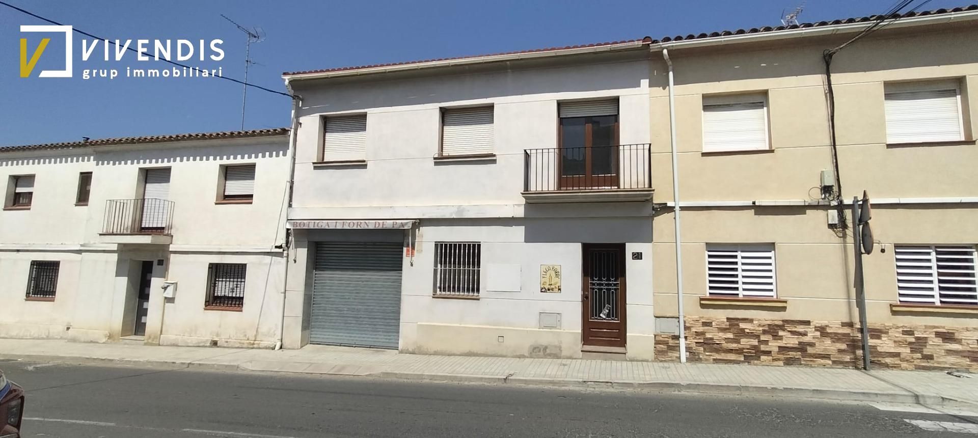 Exterior view of House or chalet for sale in  Lleida Capital  with Heating, Terrace and Balcony