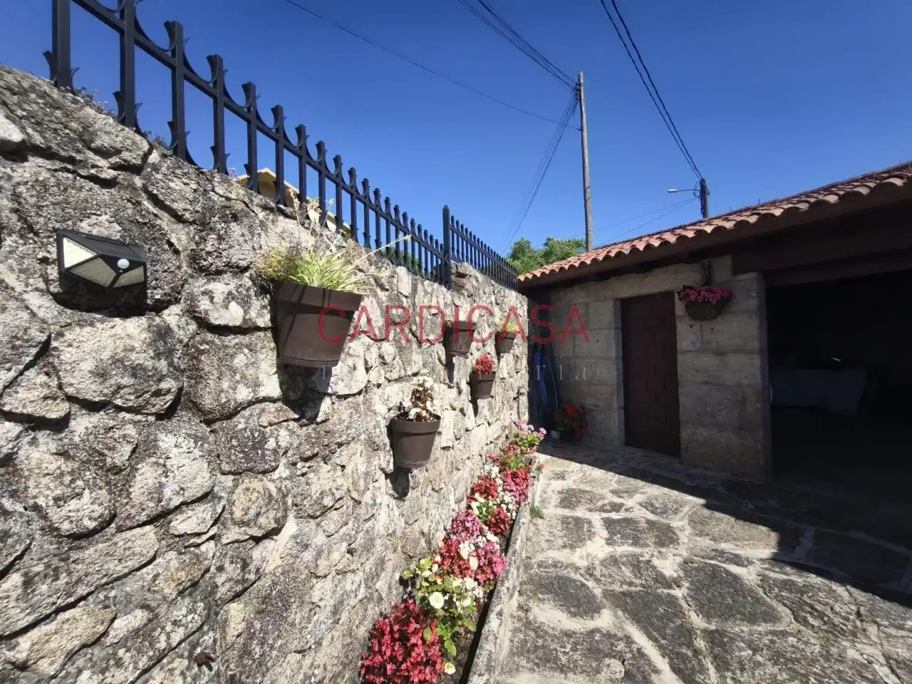 Vista exterior de Casa o xalet en venda en Mondariz amb Calefacció, Jardí privat i Terrassa