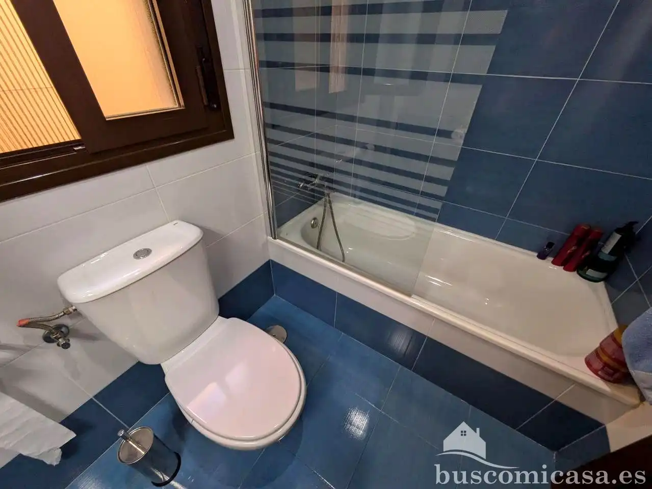 Bathroom of Flat for rent in Linares  with Air Conditioner, Terrace and Furnished