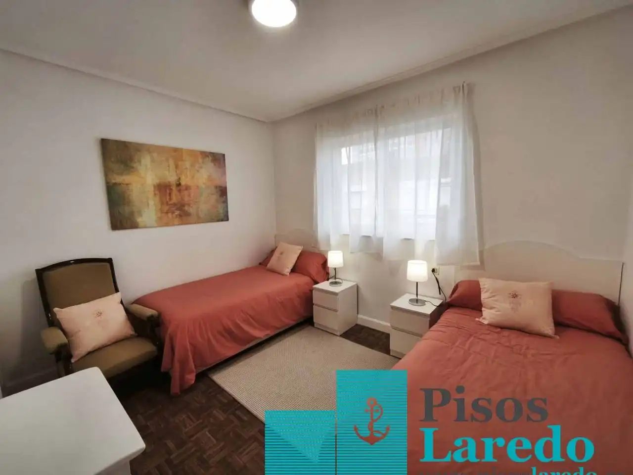 Habitación de Piso en venta en Laredo con Calefacción, Parquet y Terraza