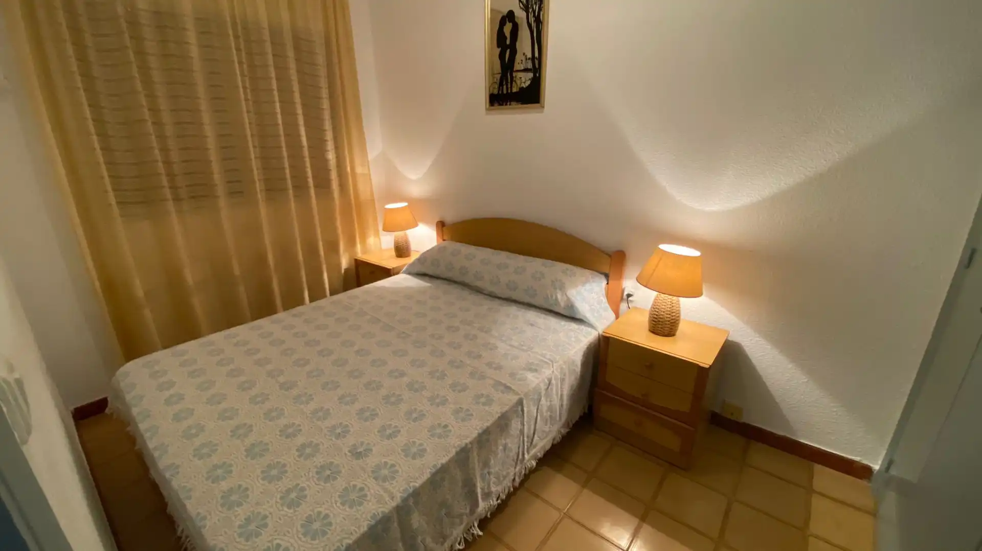 Dormitori de Apartament en venda en Benicasim / Benicàssim amb Jardí privat, Terrassa i Moblat
