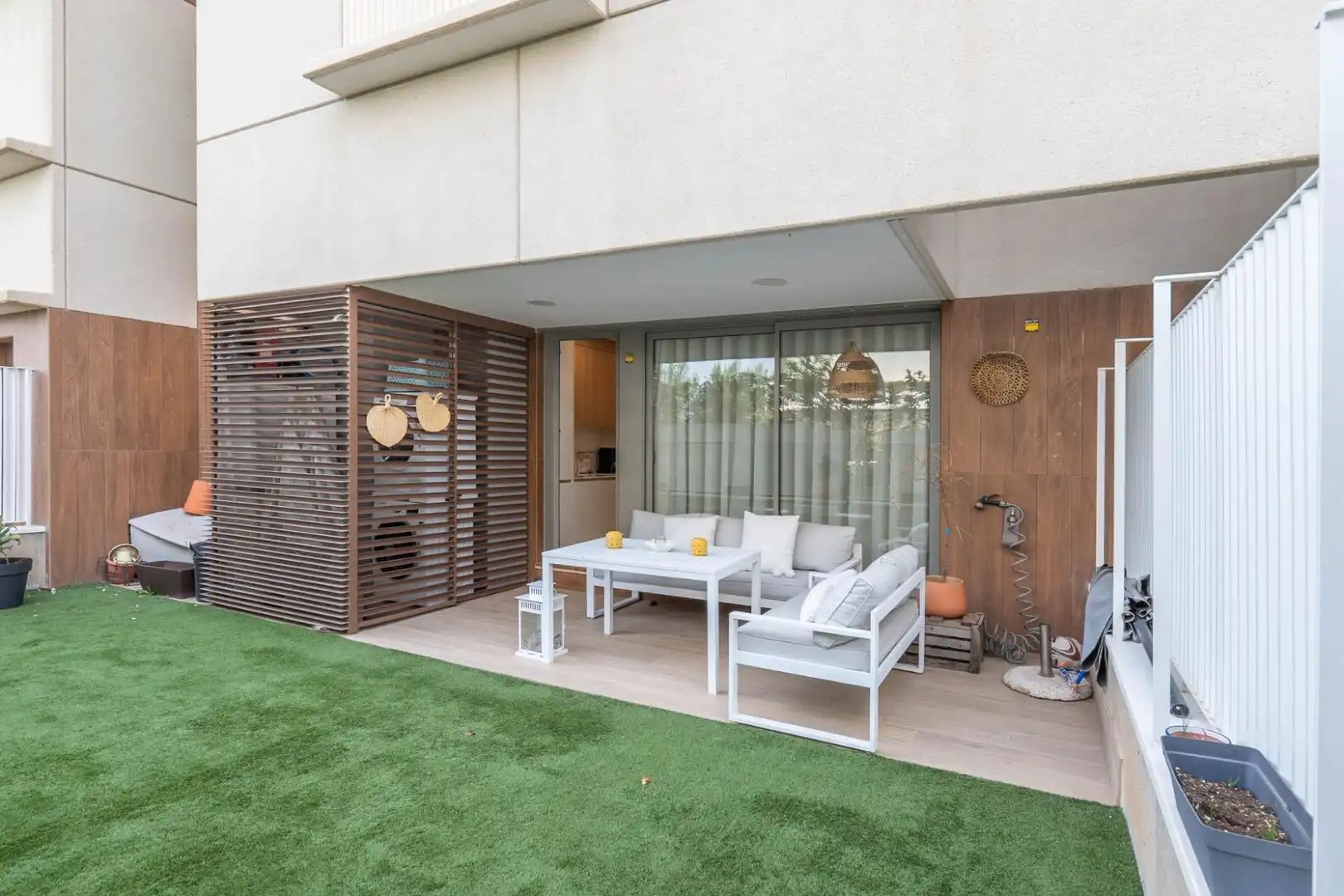 Terraza de Piso en venta en Granada con Calefacción, Amueblado y Piscina comunitaria