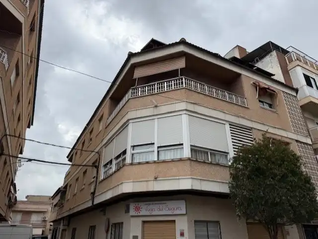 Vista exterior de Piso en venta en Beniel