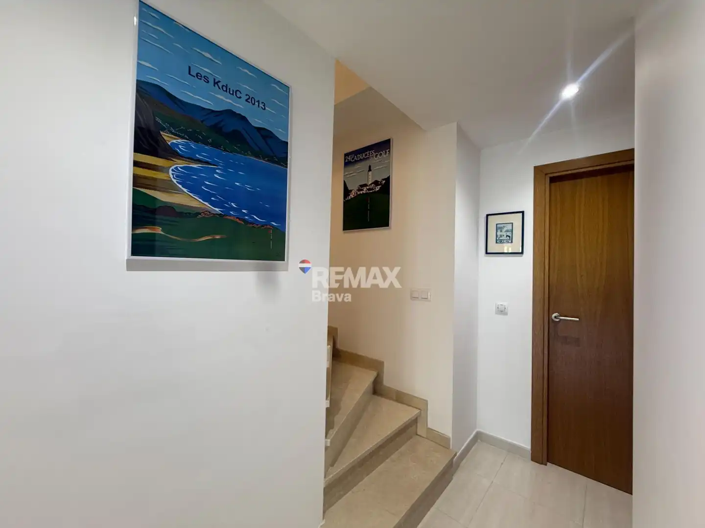 Attic for sale in Roses  with Air Conditioner, Terrace and Furnished