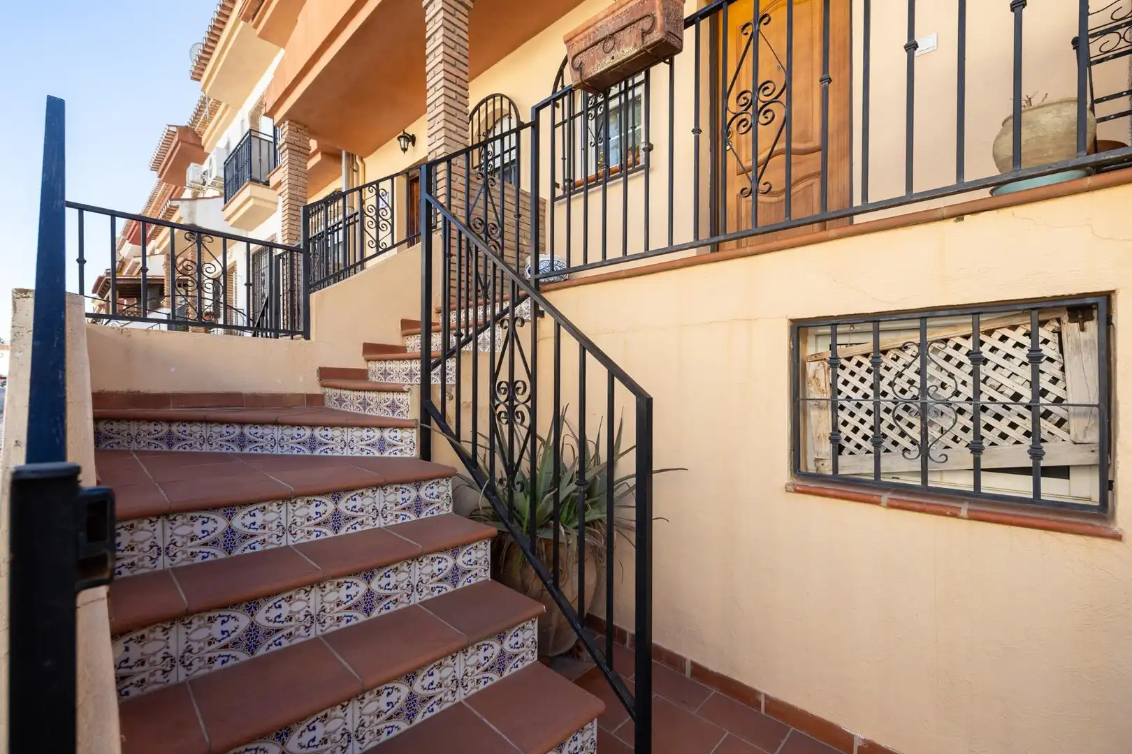 Terraced house for sale in Calle de Rosalía de Castro, imagen 4