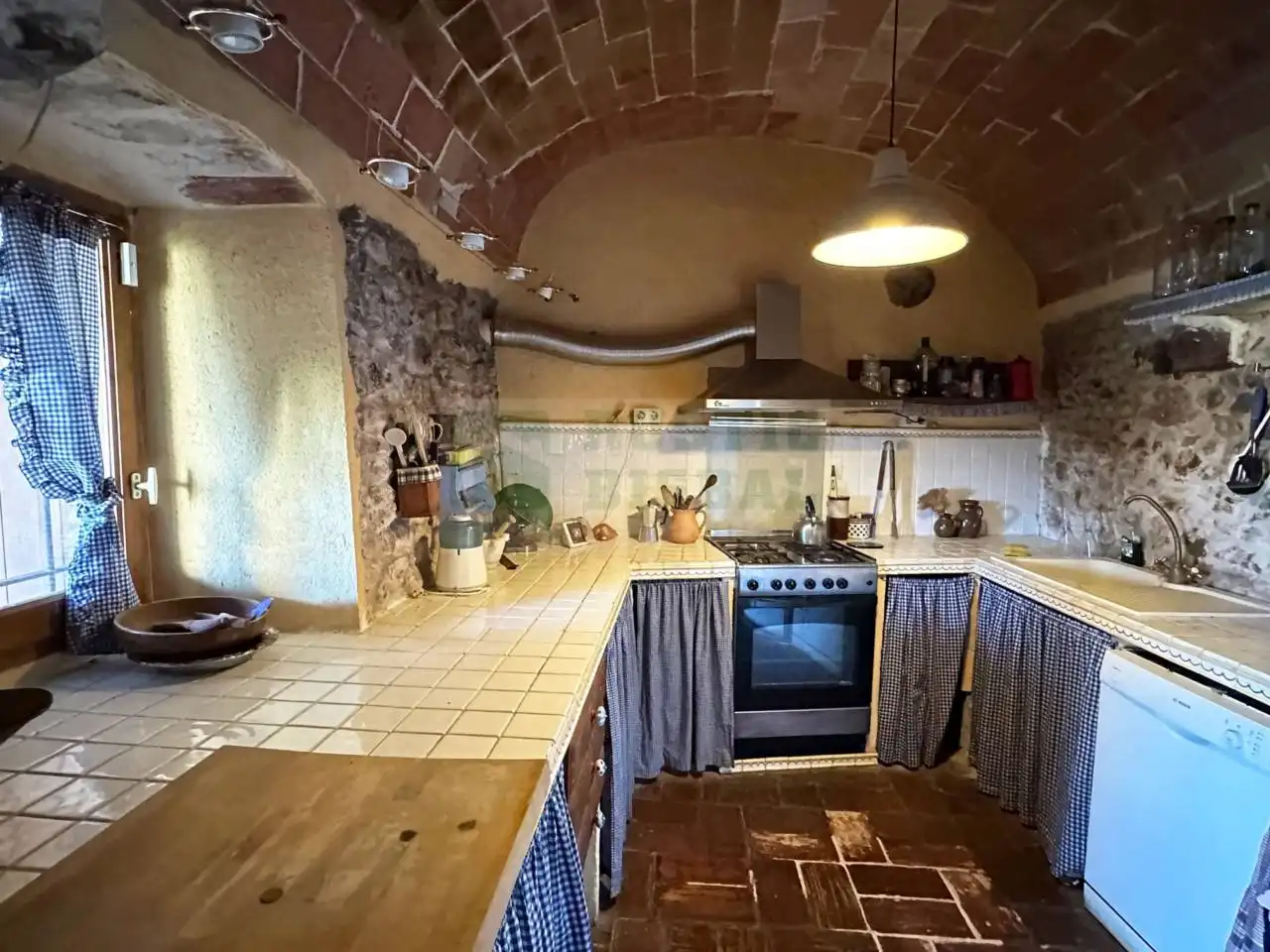 Cocina de Finca rústica en venta en Sant Joan de Mollet con Calefacción y Terraza