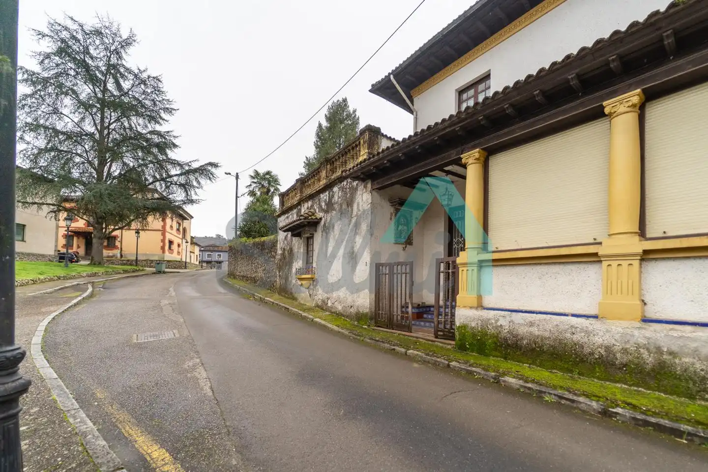 Vista exterior de Casa o xalet en venda en Piloña amb Jardí privat, Parquet i Terrassa