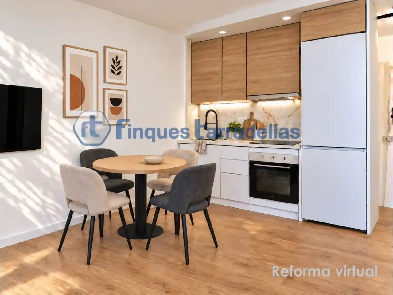 Cuina de Estudi en venda en Blanes amb Terrassa i Moblat