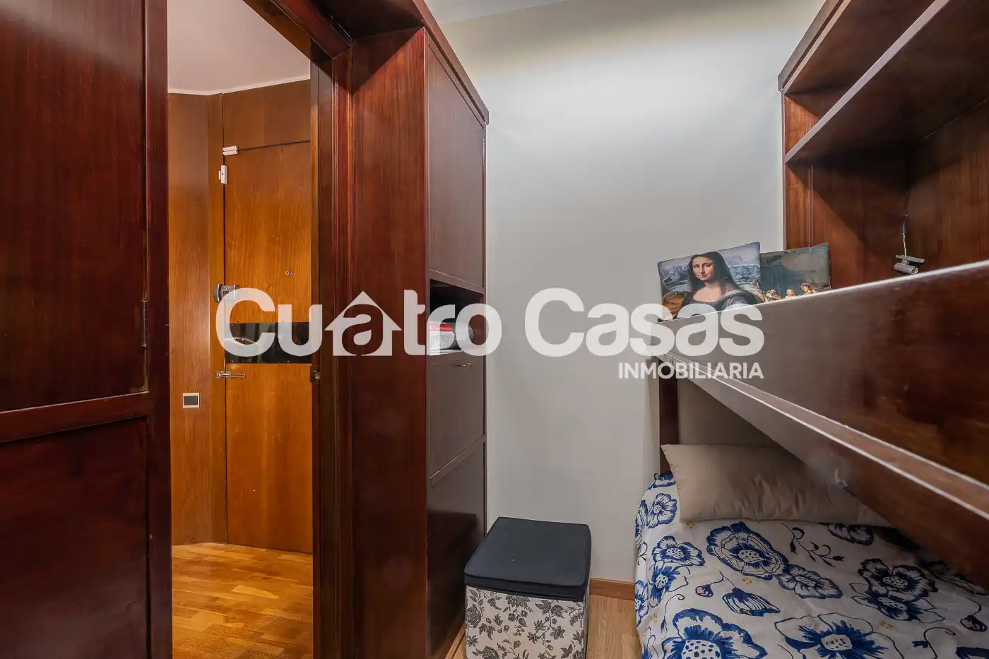 Bedroom of Flat for sale in Barcelona  with Air Conditioner, Heating and Parquet flooring