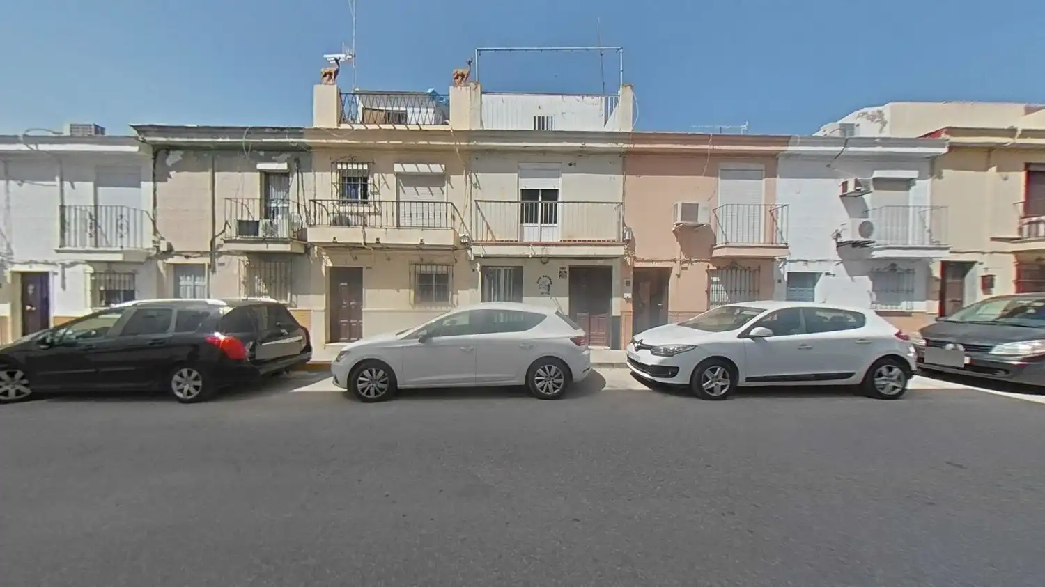 Exterior view of Detached homes for sale in Morón de la Frontera