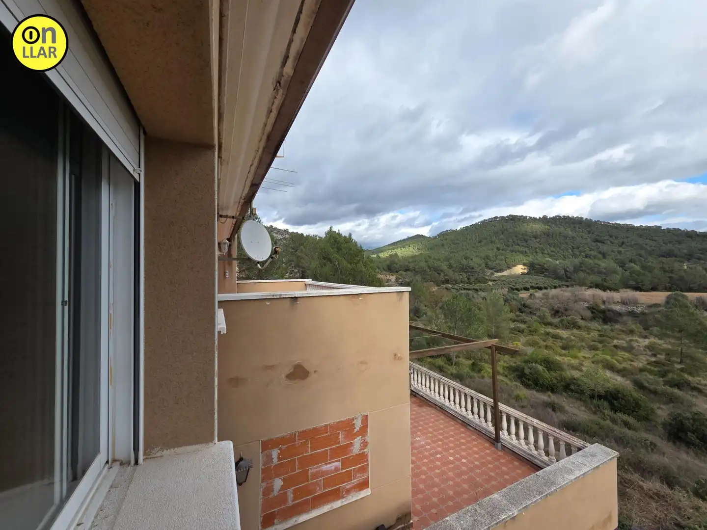 Terrassa de Casa o xalet en venda en Canyelles amb Piscina comunitària