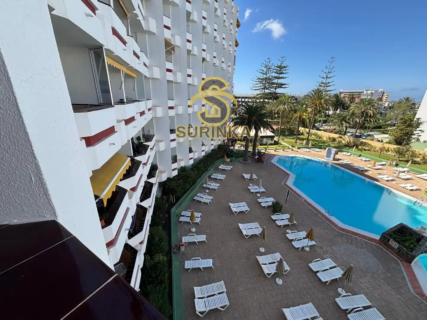 Vista exterior de Apartamento de alquiler en San Bartolomé de Tirajana con Terraza, Piscina y Piscina comunitaria