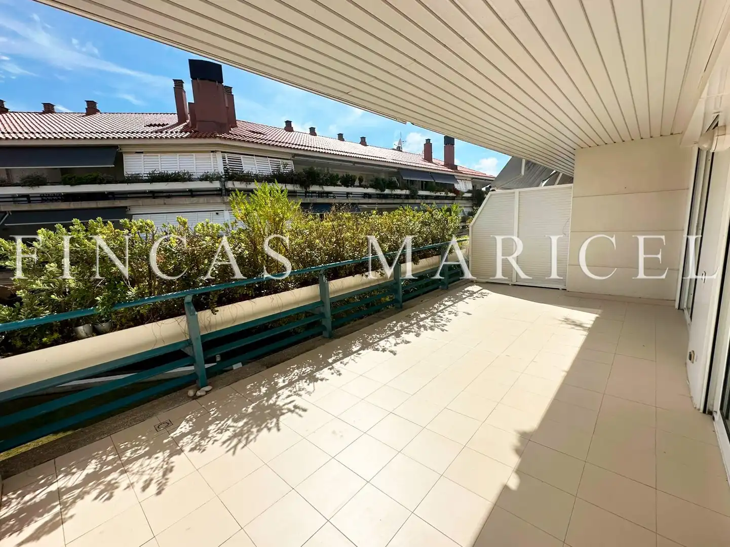 Flat for sale in Can Girona - Terramar - Vinyet