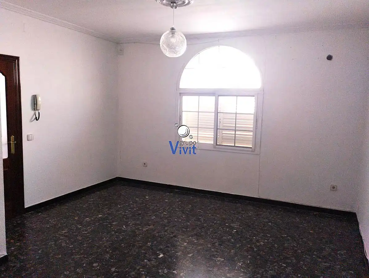 Casa o xalet en venda en Alcalá de Guadaira amb Aire condicionat, Traster i Balcó