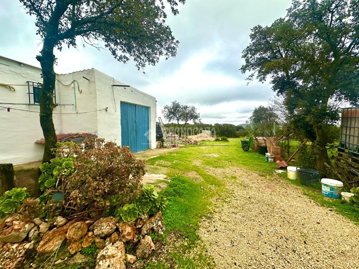 Finca rústica en venda en Antequera amb Traster i Moblat