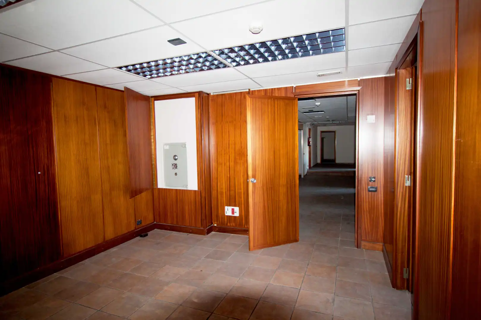 Office space with lift for sale in Avenida Juan XXIII, imagen 16