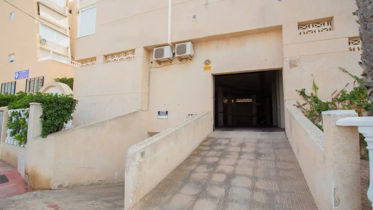 Garaje en venta en Torrevieja