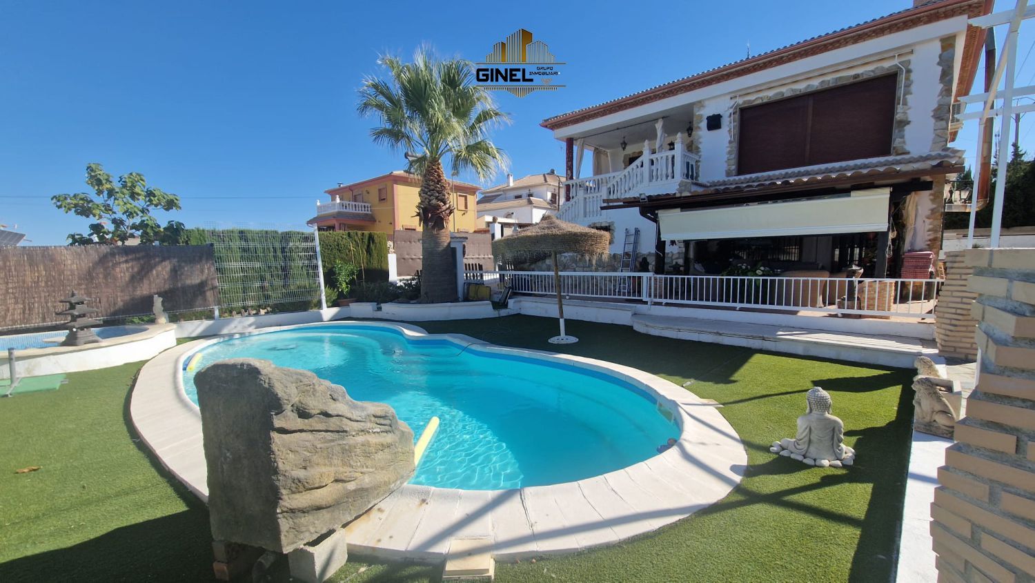 Swimming pool of House or chalet for sale in  Jaén Capital  with Air Conditioner, Heating and Private garden