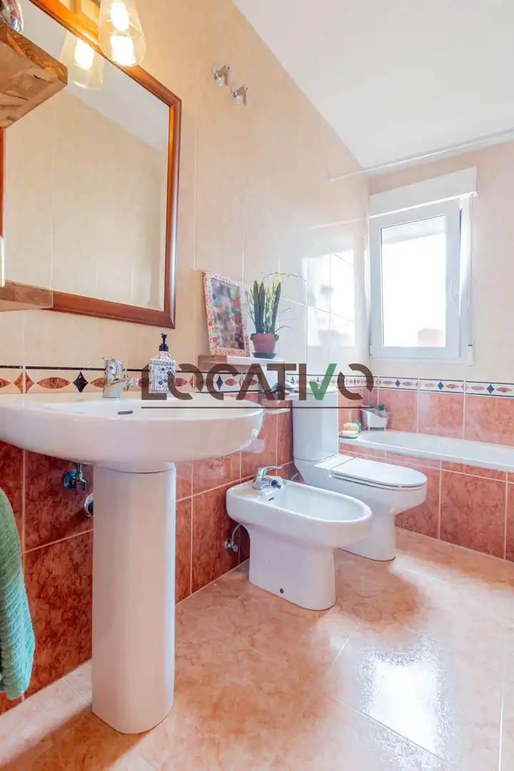 Baño de Piso en venta en Valdemorillo con Calefacción