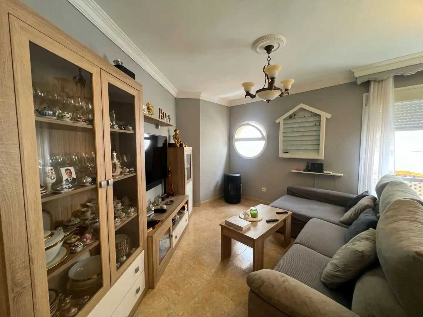 Living room of Flat for sale in Estepona  with Air Conditioner and Furnished