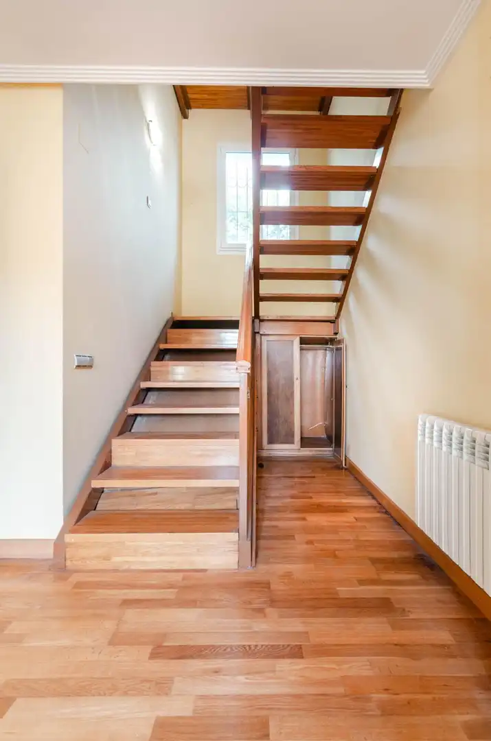 Casa o xalet en venda en Oviedo  amb Calefacció, Terrassa i Traster
