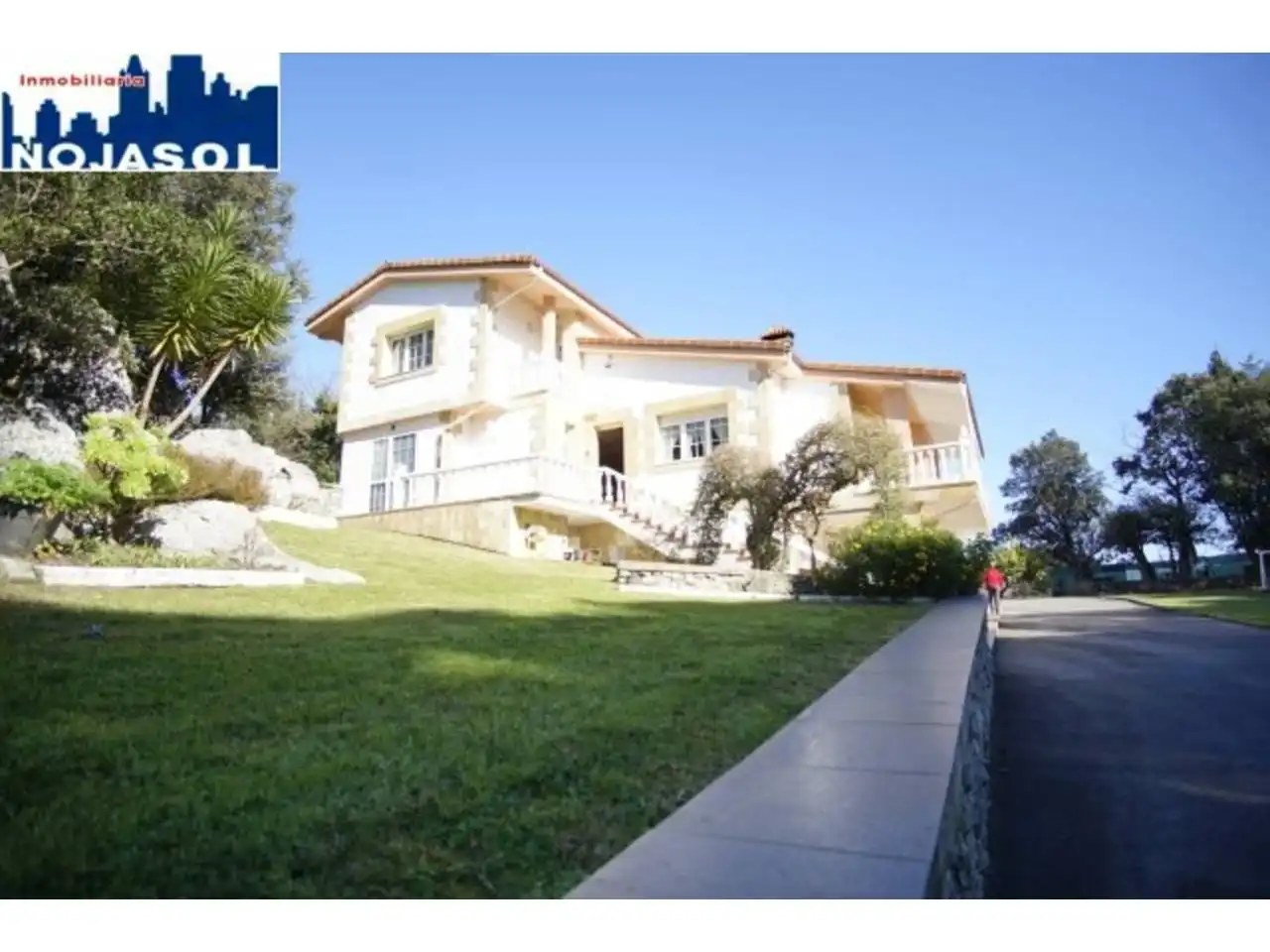 Vista exterior de Casa o chalet en venta en Arnuero con Calefacción, Jardín privado y Terraza