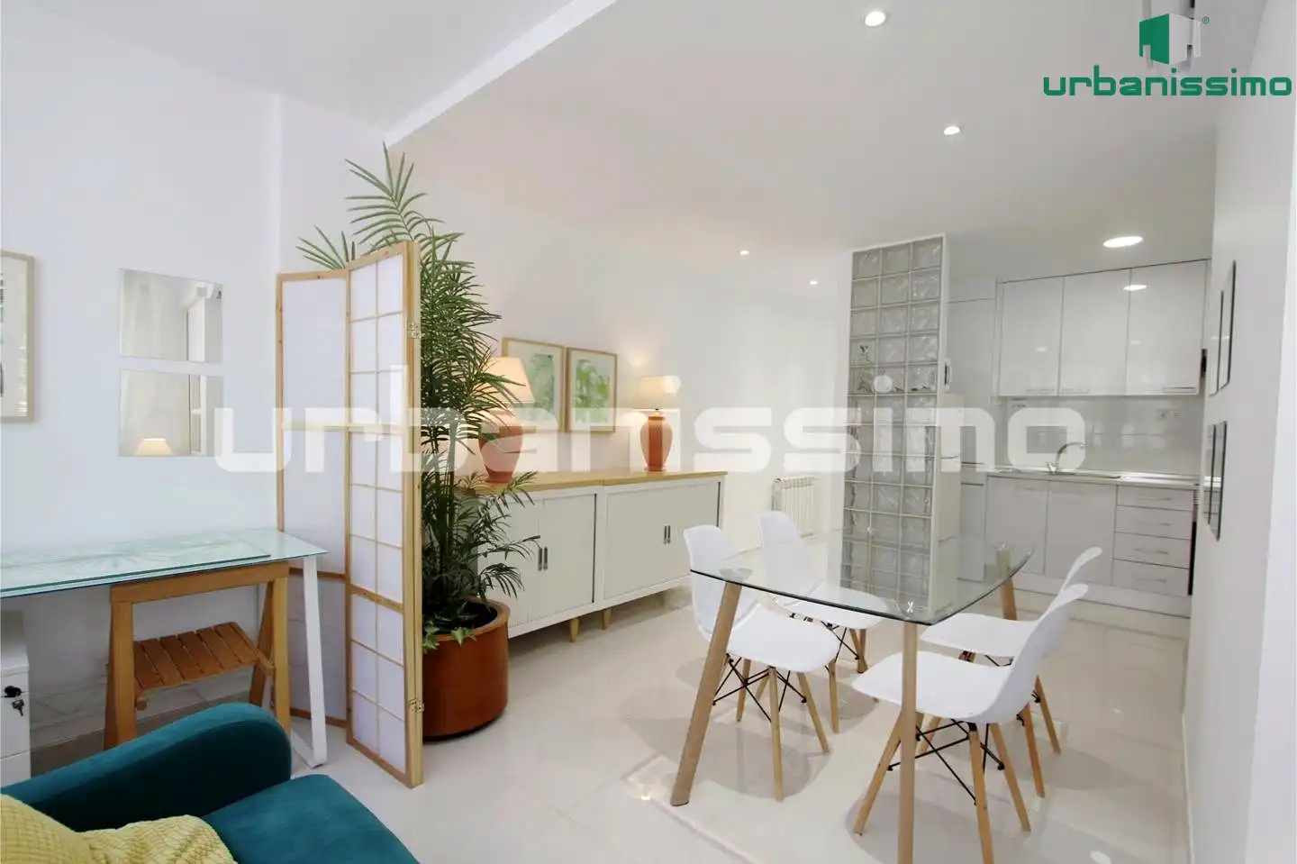 Living room of Apartments for rent in Madrid  with Air Conditioner, Heating and Furnished