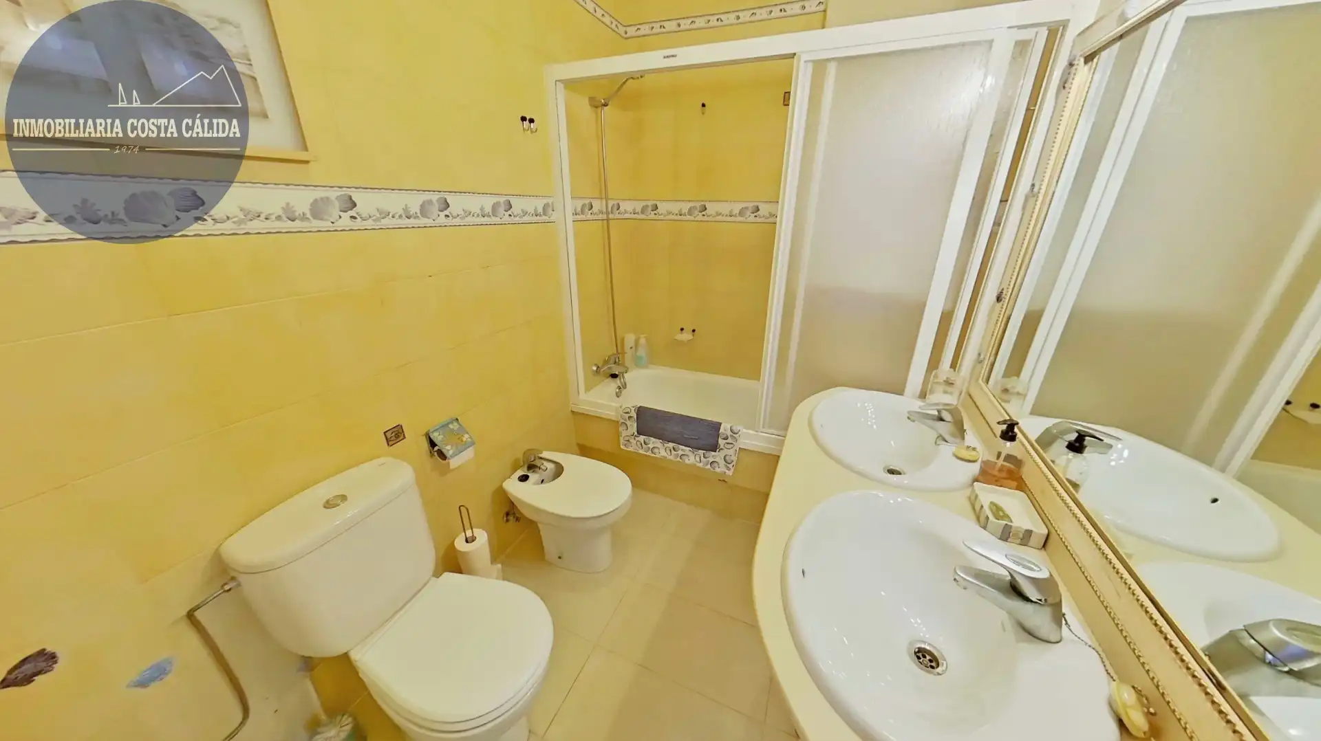 Baño de Casa adosada en venta en Águilas con Terraza, Trastero y Balcón