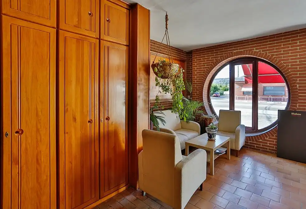 Buildings for sale in Sardón de Duero