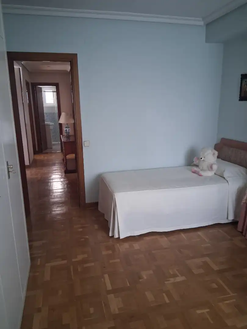 Schlafzimmer von Wohnung zum Verkauf in Madrid mit Heizung, Parkett und Ofen