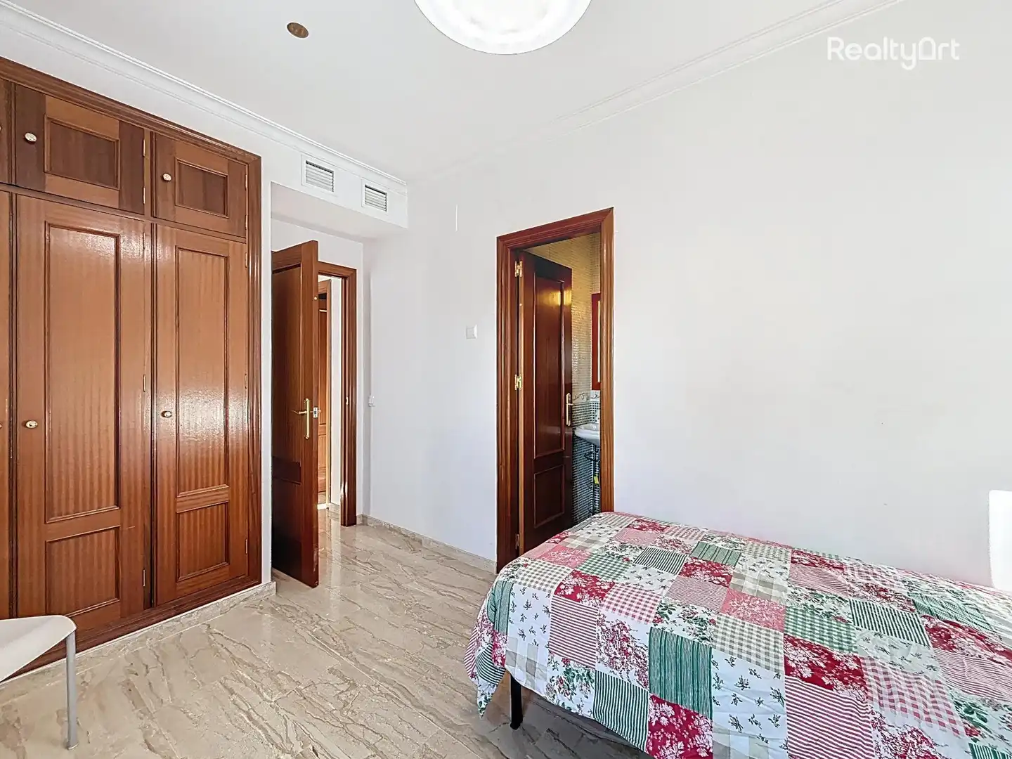 Habitación de Dúplex en venta en Sevilla con Aire acondicionado, Calefacción y Terraza